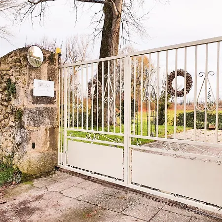 度假居 Domaine Du Moura *